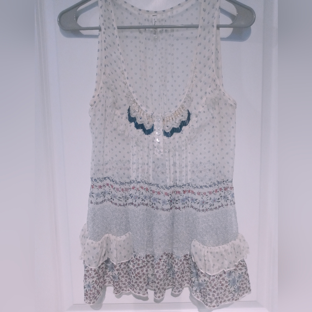 WILLOW & CLAY women's medium BEIGE SHEER FLORAL SEQUIN FLOWY TANK